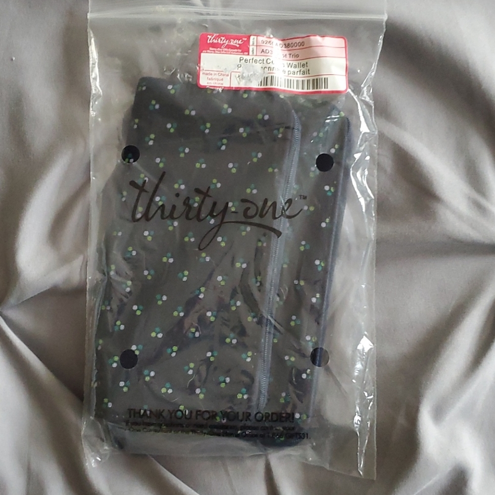 Thirty one perfect cents wallet